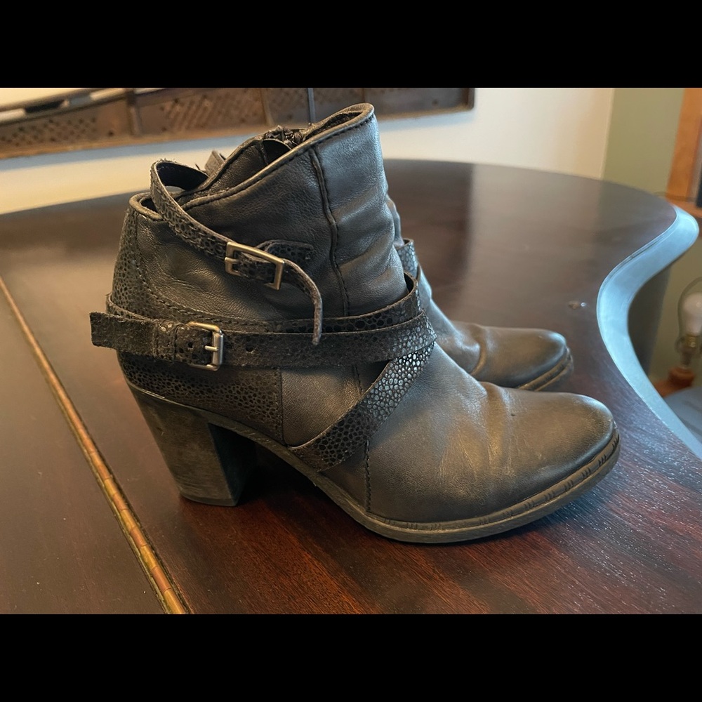 Miz Mooz Booties Size 7.5 Black